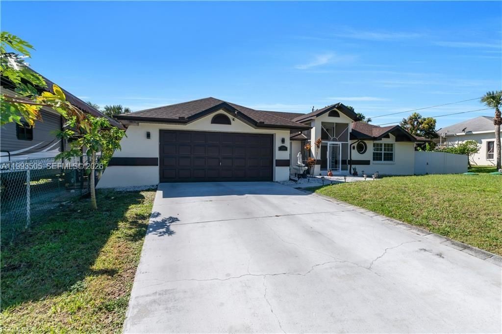 2504 E 7th ST, Lehigh Acres, FL 33936