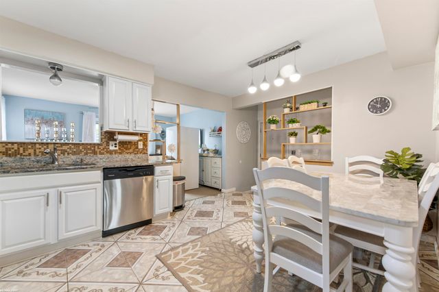 4757 Frazho Road, Warren, MI 48091