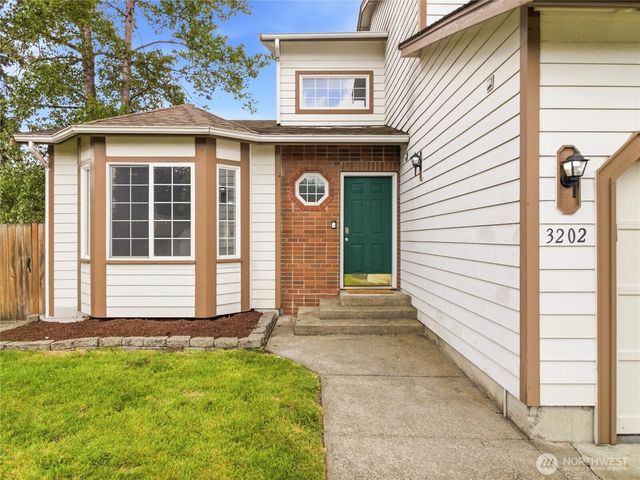 3202 240th Street Ct E, Spanaway, WA 98387