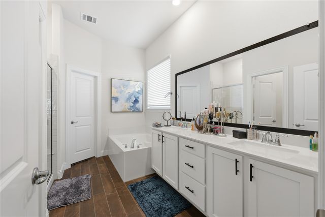 11024 Gold Pan Trail, Aubrey, TX 76227