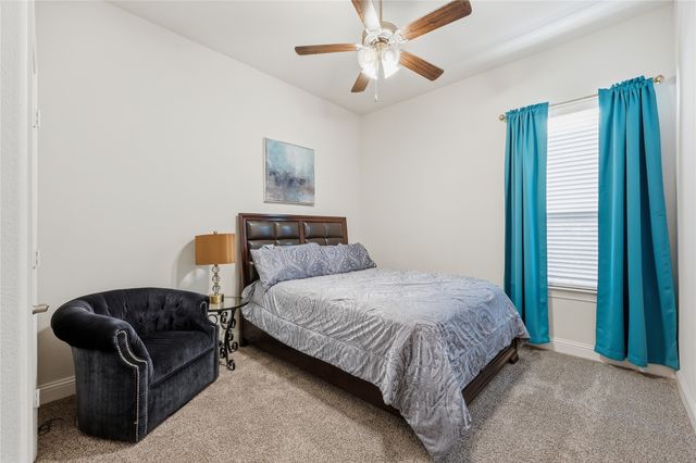 11024 Gold Pan Trail, Aubrey, TX 76227