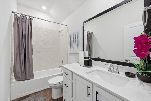 11024 Gold Pan Trail, Aubrey, TX 76227