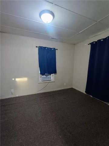 123 W Valley Street, St Joseph, MO 64504