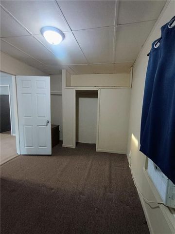 123 W Valley Street, St Joseph, MO 64504