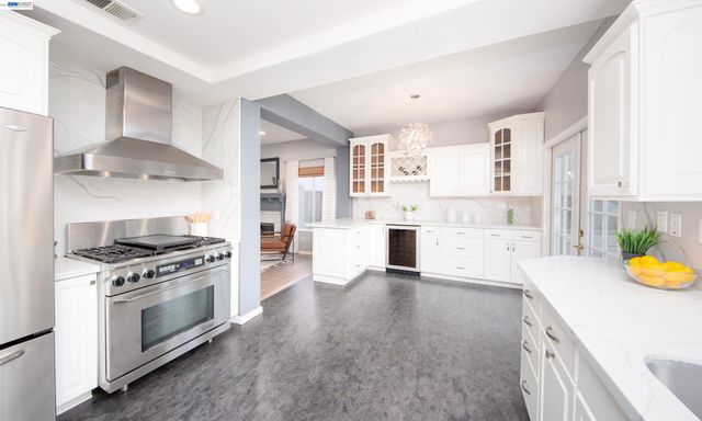 35172 King Ct., Fremont, CA 94536