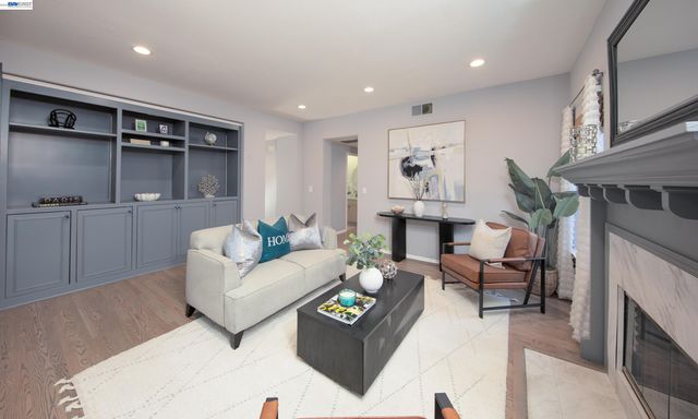 35172 King Ct., Fremont, CA 94536