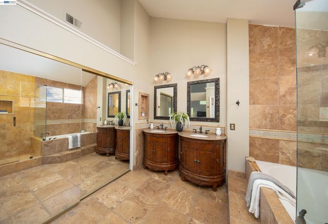 35172 King Ct., Fremont, CA 94536