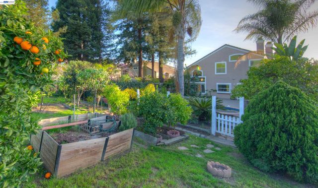 35172 King Ct., Fremont, CA 94536