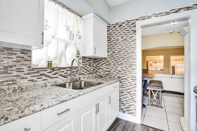 1868 NW 64th St, Miami, FL 33147