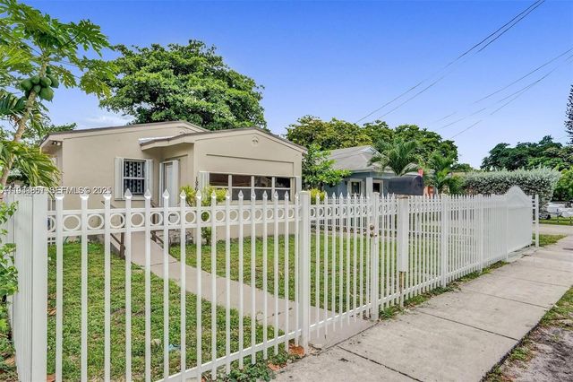 1868 NW 64th St, Miami, FL 33147