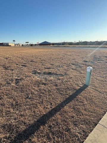 101 Calvin Smith LN B, Jarrell, TX 76537