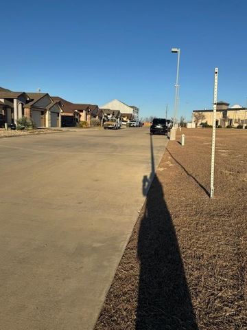 101 Calvin Smith LN B, Jarrell, TX 76537