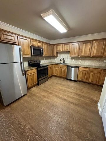 101 Calvin Smith LN B, Jarrell, TX 76537