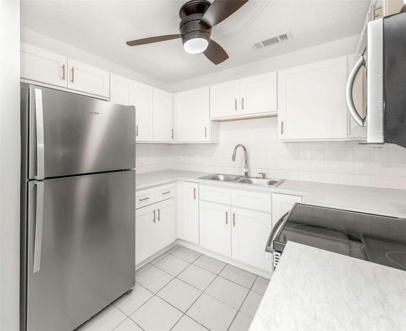 241 S MCMULLEN BOOTH ROAD 35, Clearwater, FL 33759