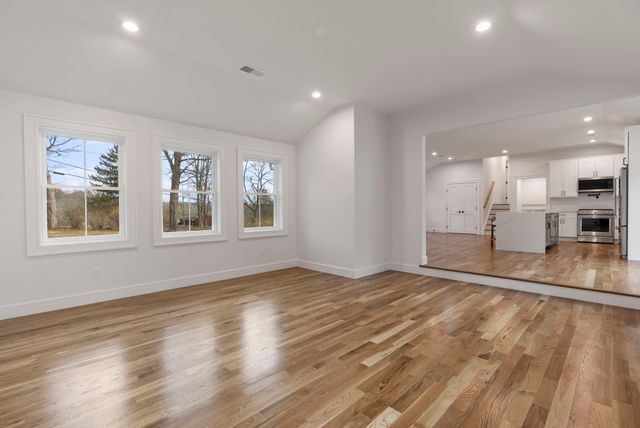 52 Curtis Road, Bridgewater, CT 06752