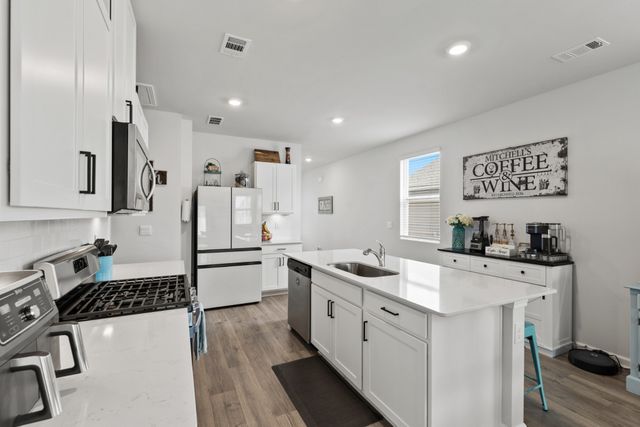 5047 Espy Ave, White House, TN 37188