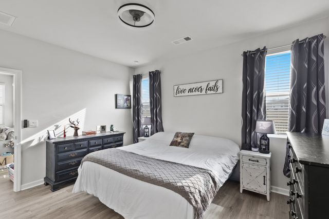 5047 Espy Ave, White House, TN 37188