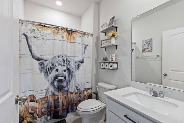 5047 Espy Ave, White House, TN 37188