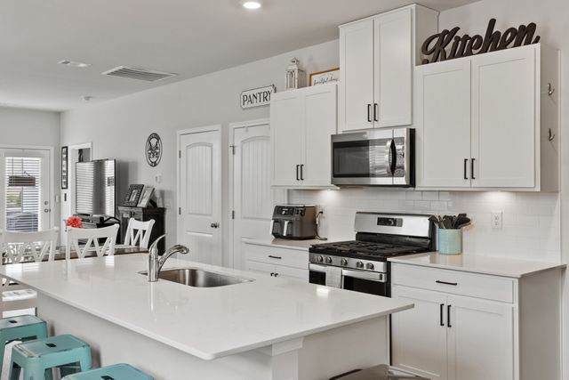 5047 Espy Ave, White House, TN 37188