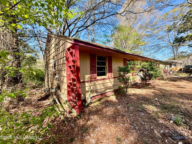 2607 Brookwood Drive, Jackson, MS 39212