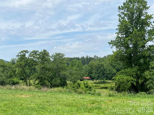 99999 Jones Road, Fletcher, NC 28732