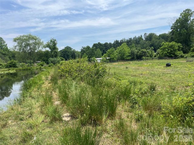 99999 Jones Road, Fletcher, NC 28732