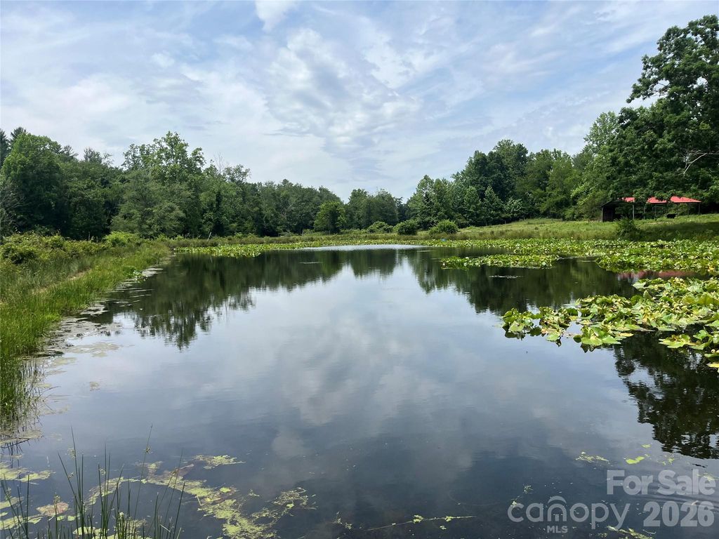 99999 Jones Road, Fletcher, NC 28732