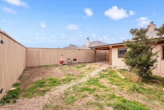 1313 Yorkshire Avenue, Wolfforth, TX 79382