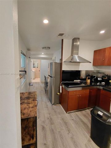 1050 NE 82nd St 3, Miami, FL 33138