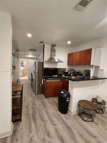 1050 NE 82nd St 3, Miami, FL 33138