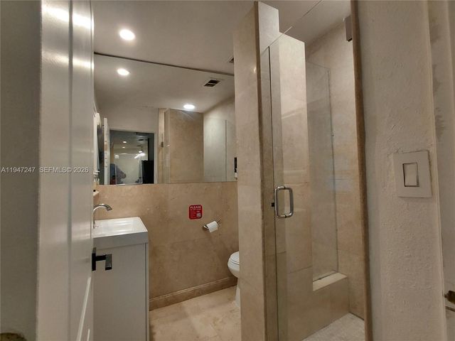 1050 NE 82nd St 3, Miami, FL 33138