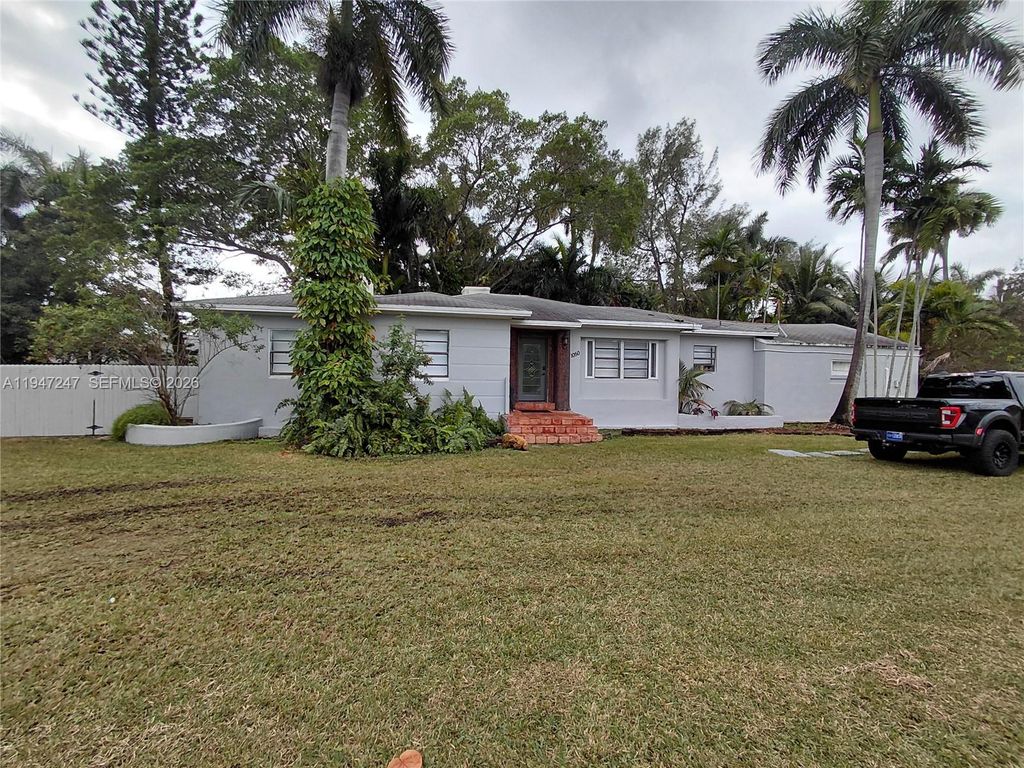 1050 NE 82nd St 3, Miami, FL 33138