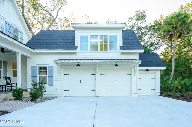 4 Mayon Point, Okatie, SC 29909