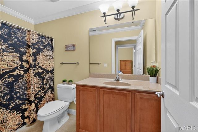 767 Windberry Court 24, St Louis, MO 63122