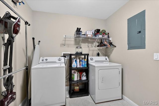 767 Windberry Court 24, St Louis, MO 63122