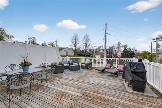 767 Windberry Court 24, St Louis, MO 63122