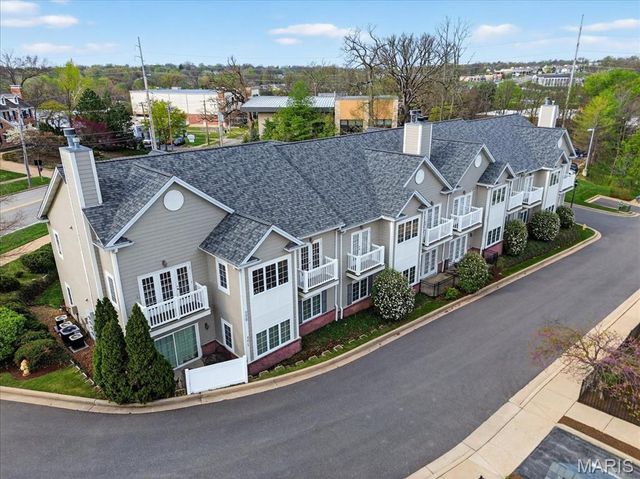 767 Windberry Court 24, St Louis, MO 63122