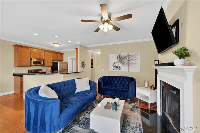 767 Windberry Court 24, St Louis, MO 63122