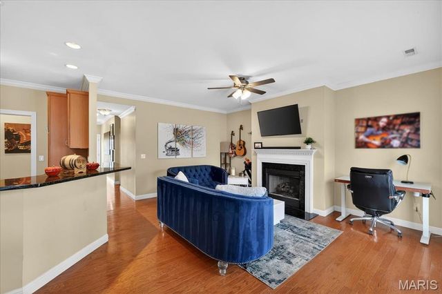 767 Windberry Court 24, St Louis, MO 63122