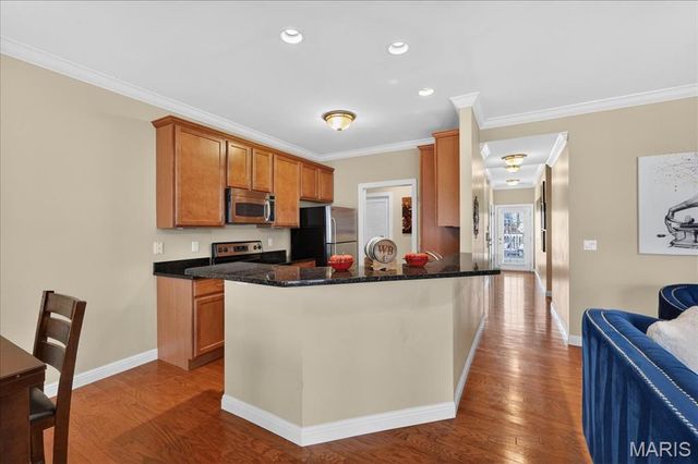 767 Windberry Court 24, St Louis, MO 63122