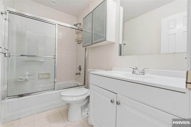 546 Windsor Drive, Palisades Park, NJ 07650