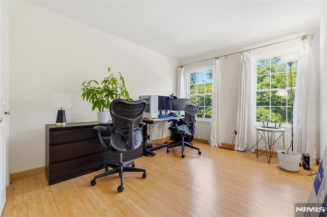 546 Windsor Drive, Palisades Park, NJ 07650