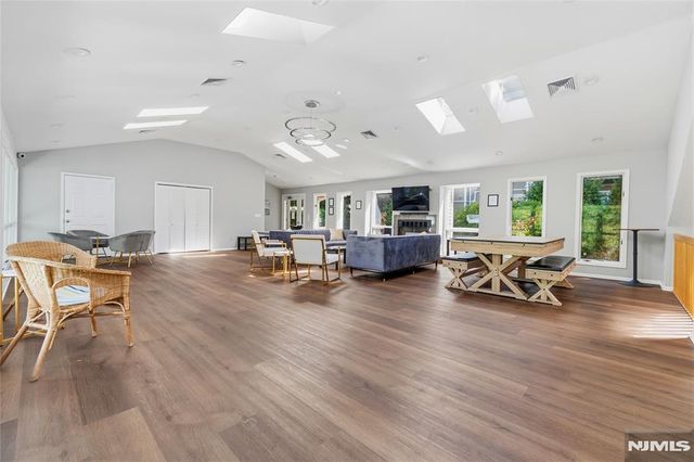 546 Windsor Drive, Palisades Park, NJ 07650