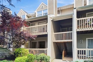 546 Windsor Drive, Palisades Park, NJ 07650