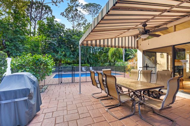 21921 Town Place Drive, Boca Raton, FL 33433