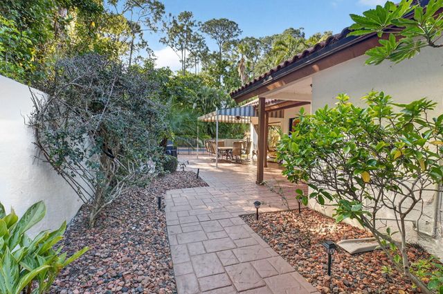 21921 Town Place Drive, Boca Raton, FL 33433