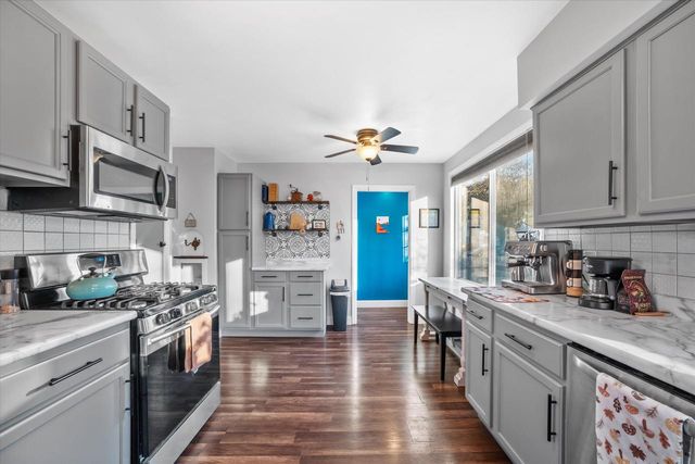 3035 N 81st STREET, Milwaukee, WI 53222