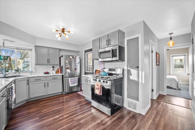 3035 N 81st STREET, Milwaukee, WI 53222