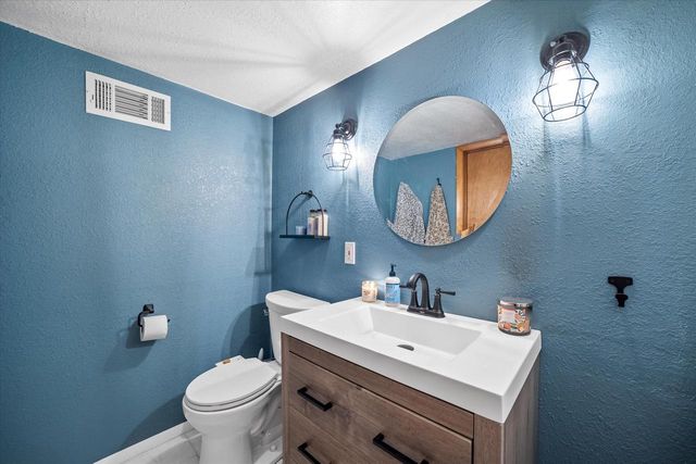 3035 N 81st STREET, Milwaukee, WI 53222