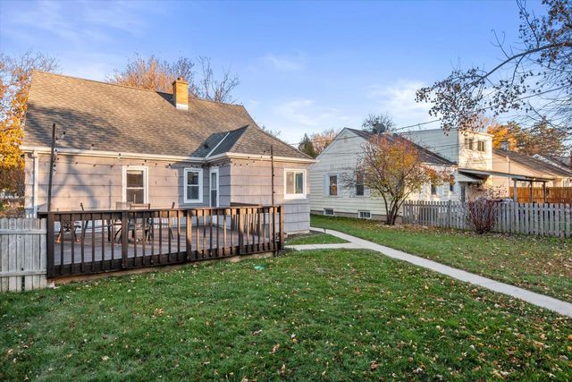 3035 N 81st STREET, Milwaukee, WI 53222